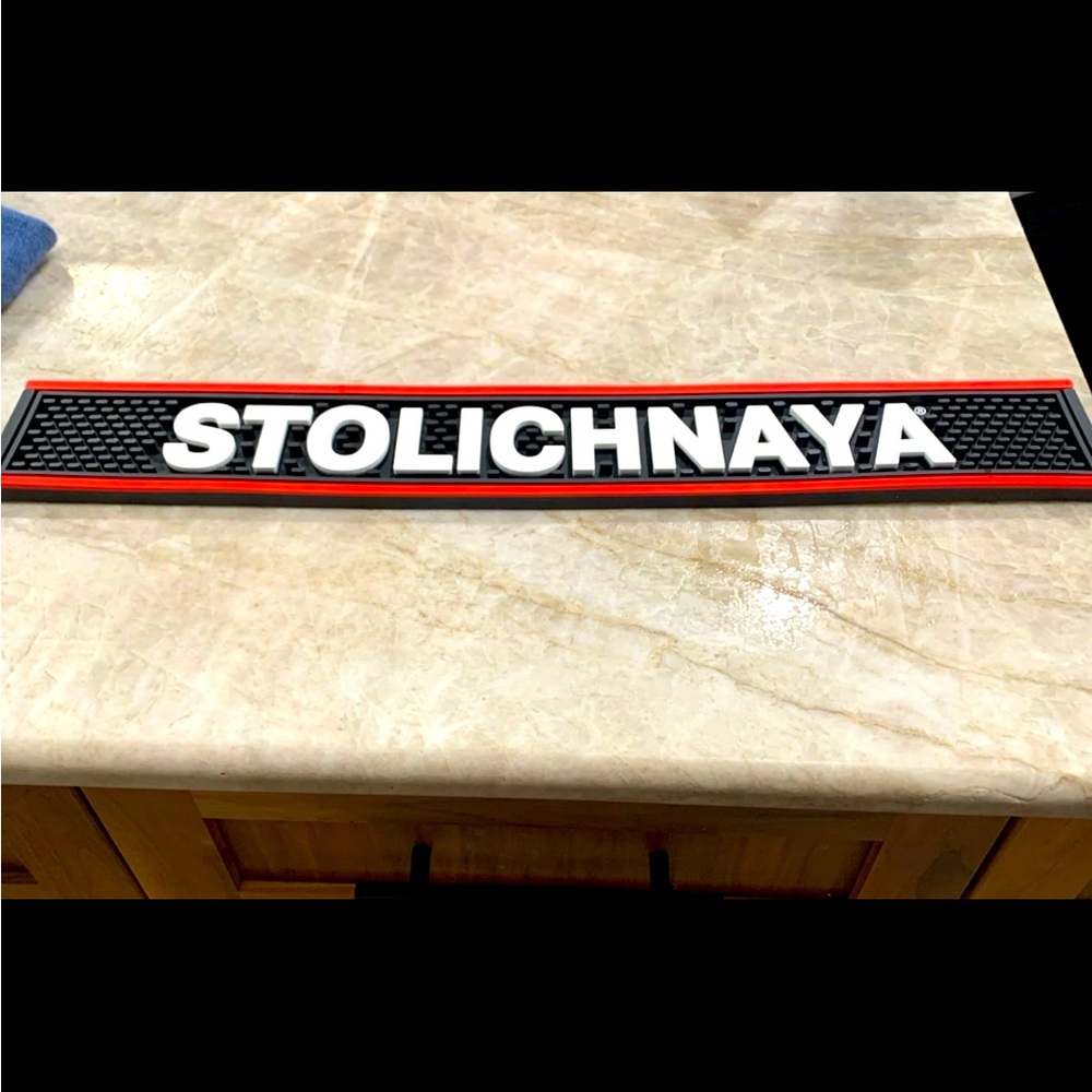 Stolichnaya bar speed rail